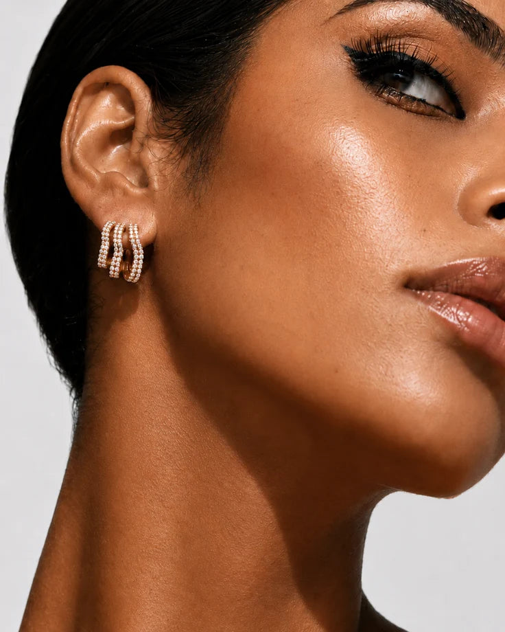 Brincos Trio Feminino Celestial - Três Argolas em Ouro 24k com Zircônia