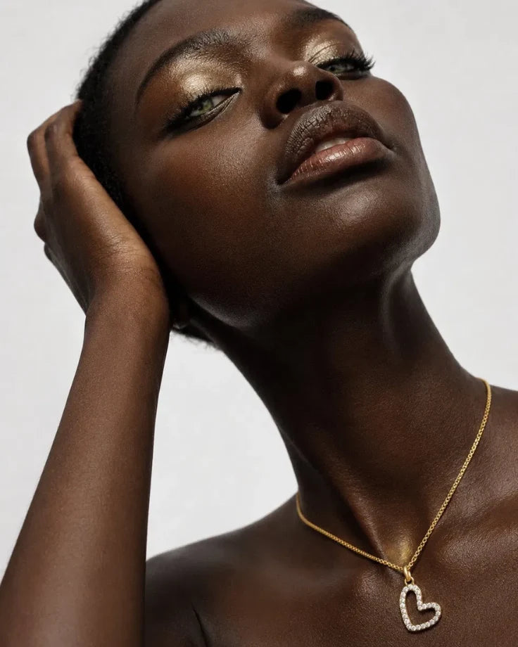 Colar Feminino - Coração Vazado Liminal Banhado em Ouro 24k