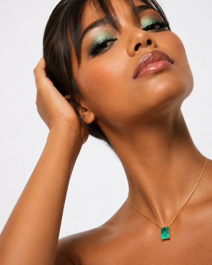 Colar Feminino Pedra Verde da Ilha Koralyn Banhado em ouro 24k