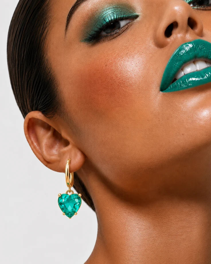 Brincos Femininos Coração Verde da Ilha Viridella Banhado em ouro 24k